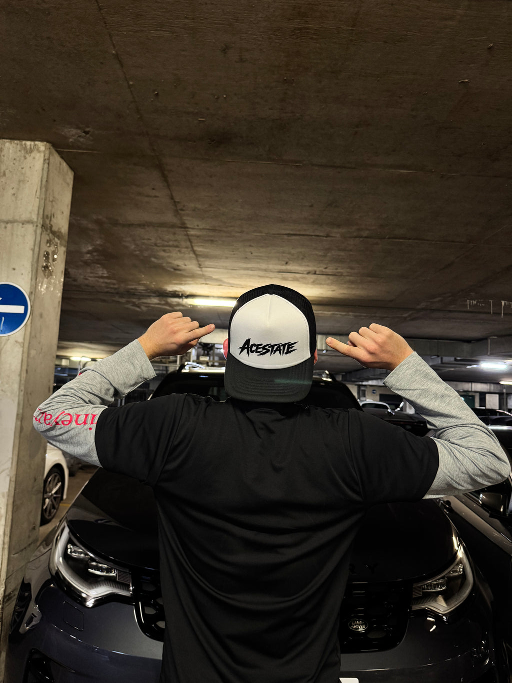 Basicz Trucker Hat [Black/White]