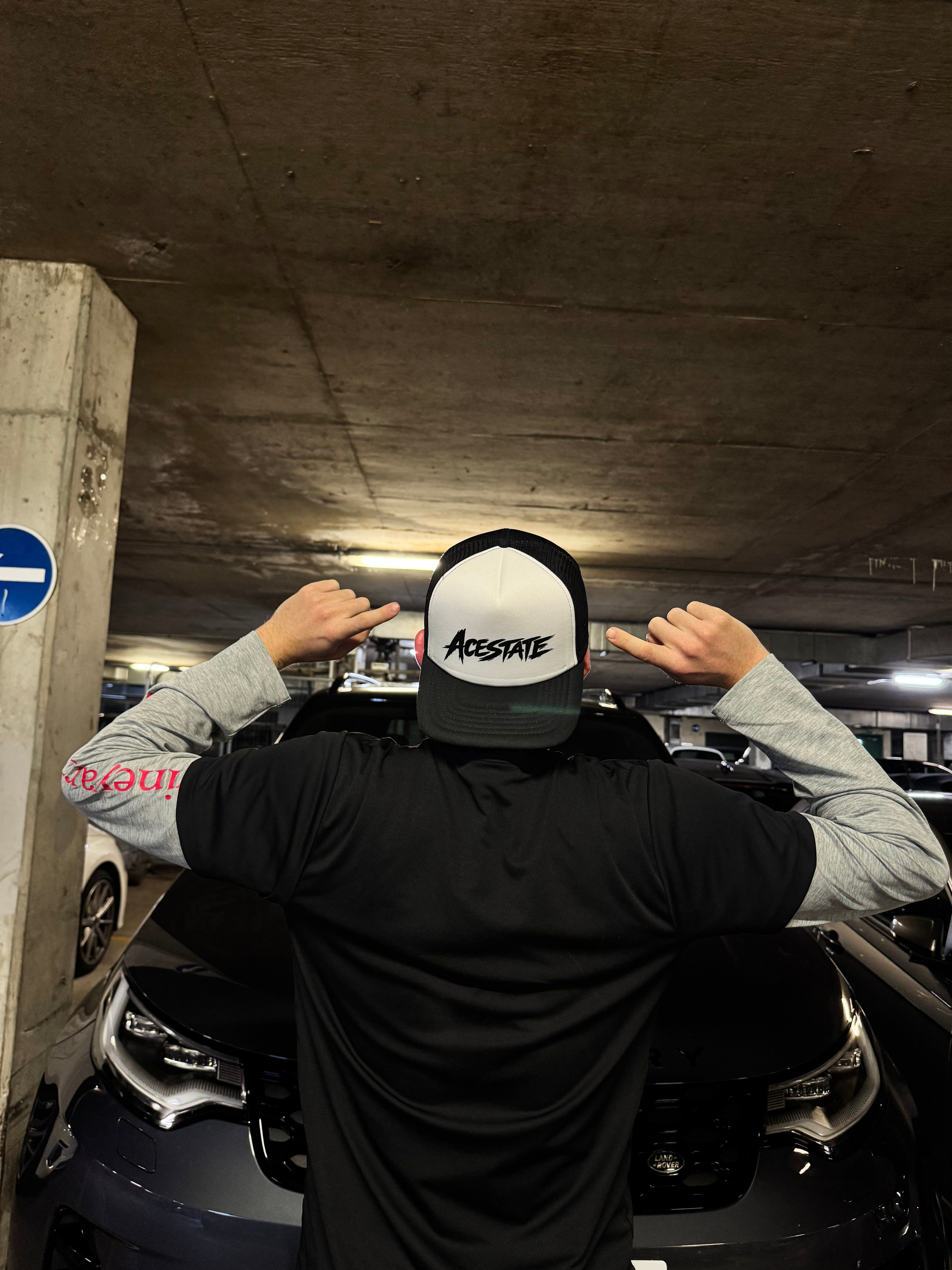 Basicz Trucker Hat [Black/White]