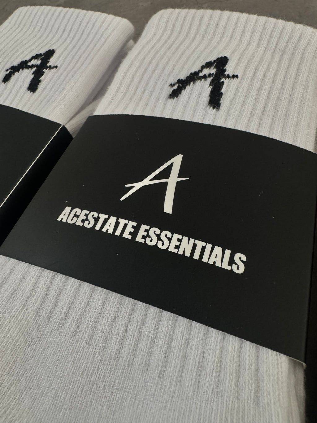 Essential Socks 2-Pack (Black & White)