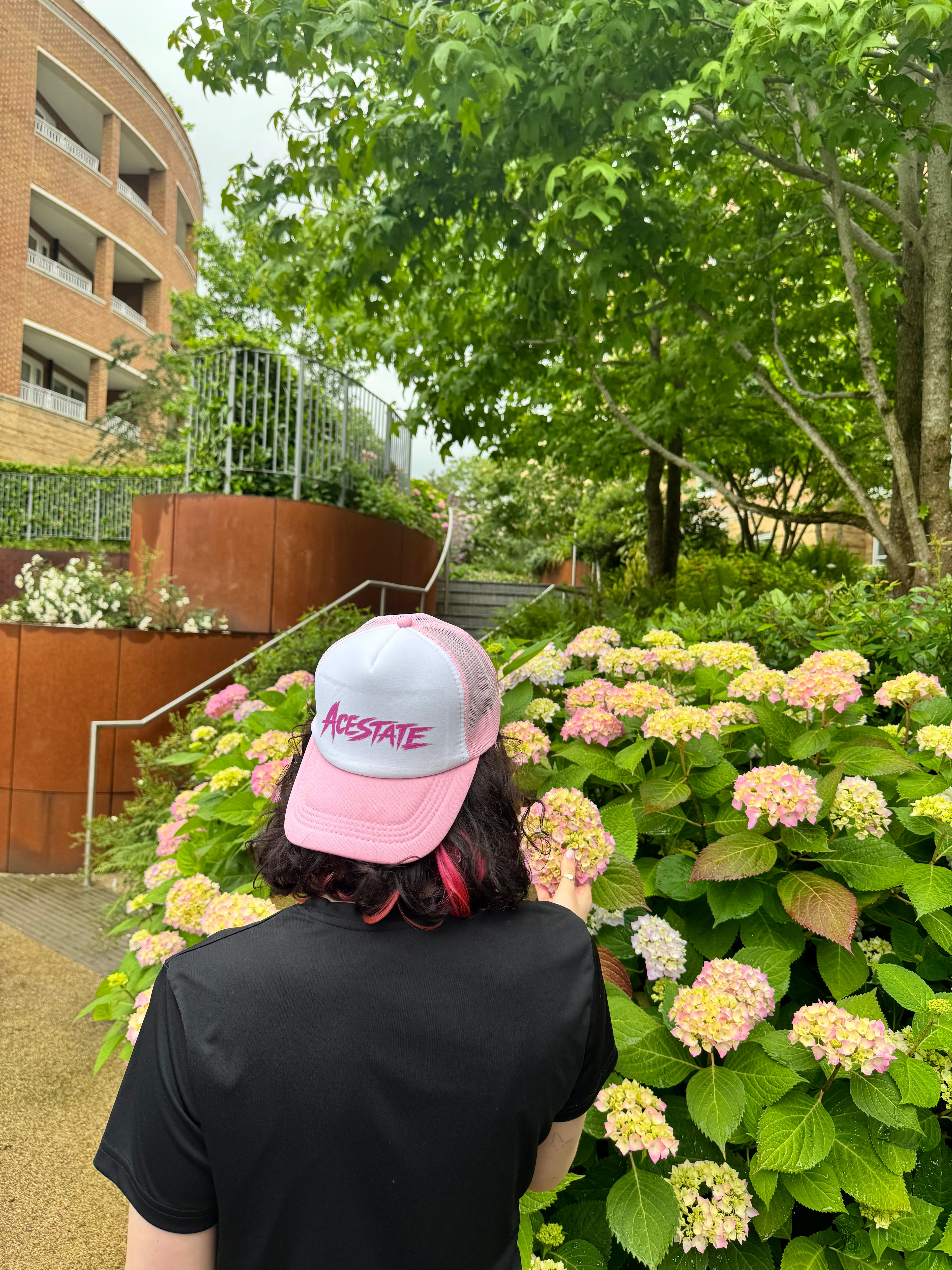 Basicz Trucker Hat [Pink/White]