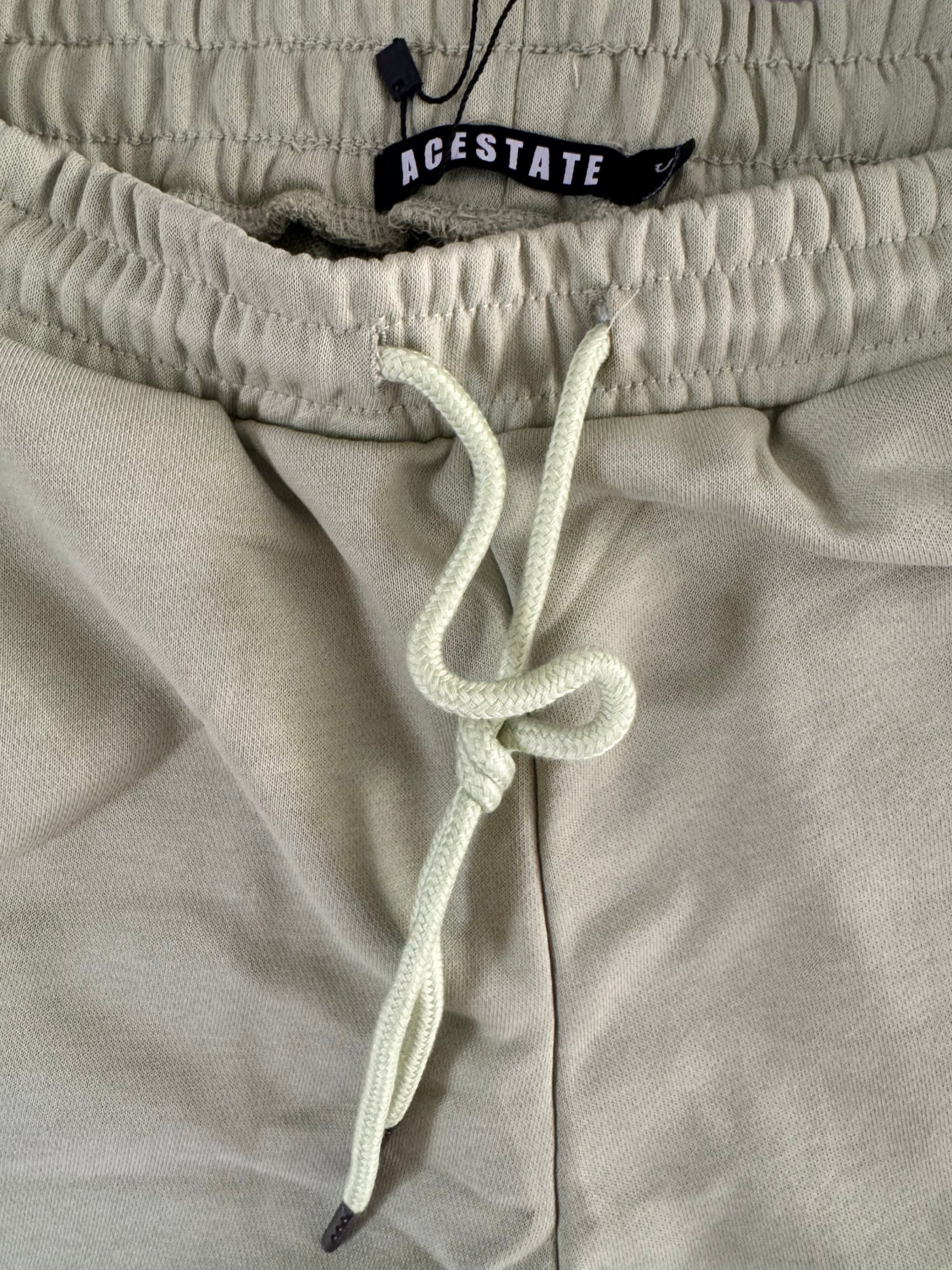 Essential Shorts (Soft Sage)